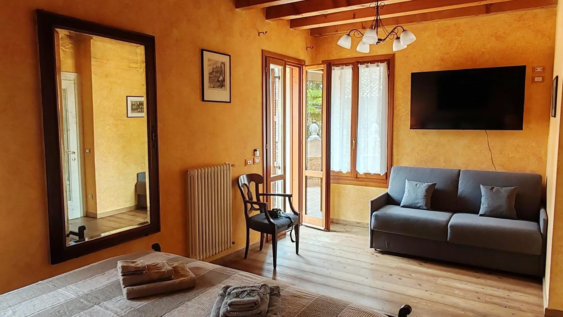 Casa Dei Cedri 호텔 솜마캄파냐 0*,